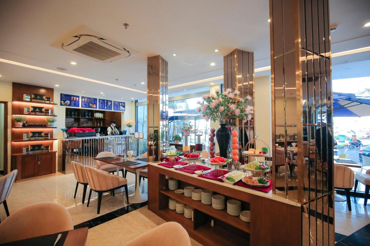 Sandals Flora 4* Далат