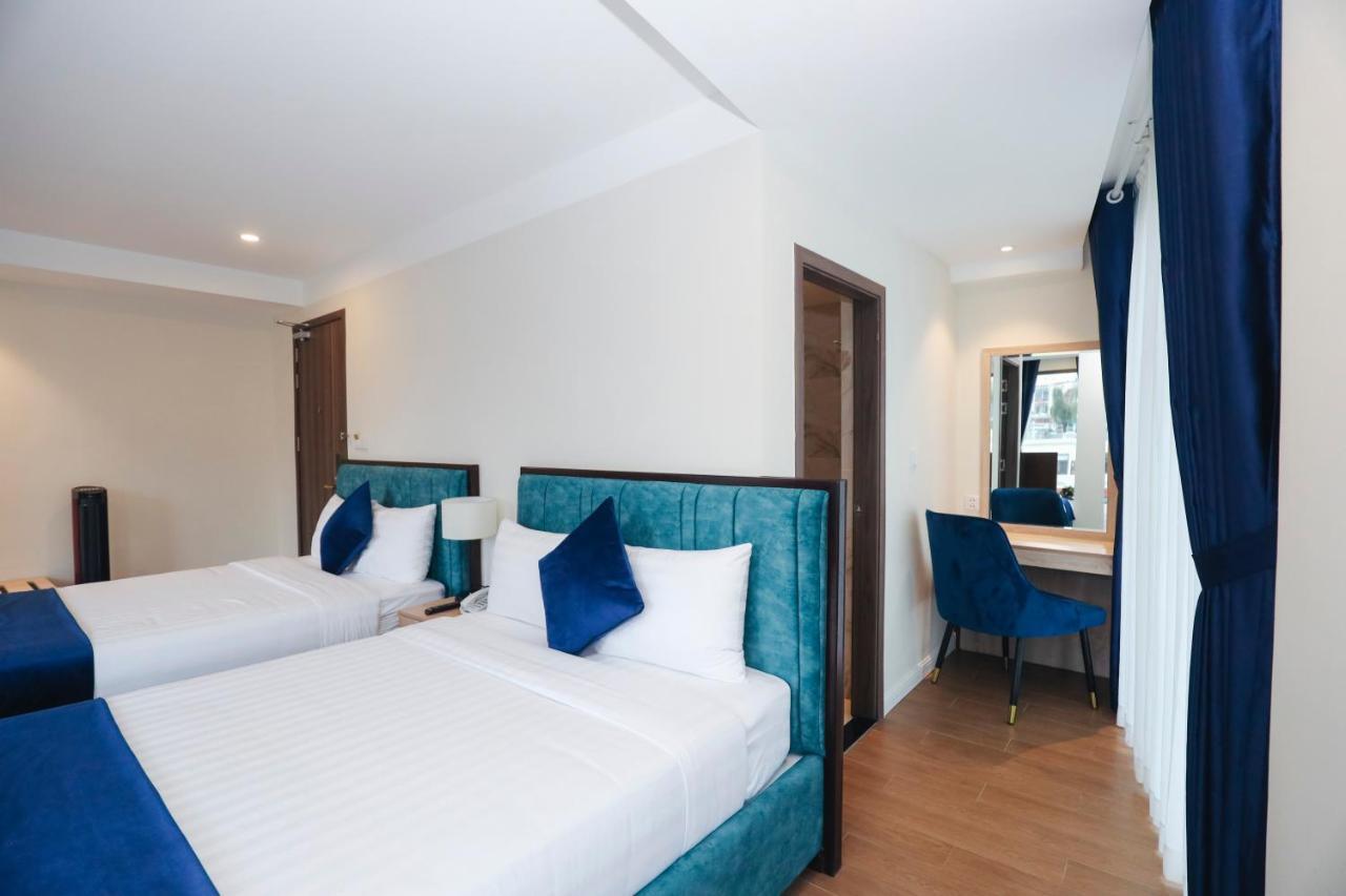 Sandals Flora Отель 4*