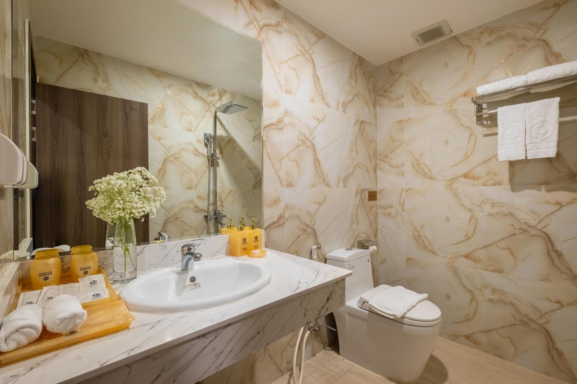 Sandals Flora 4* Далат